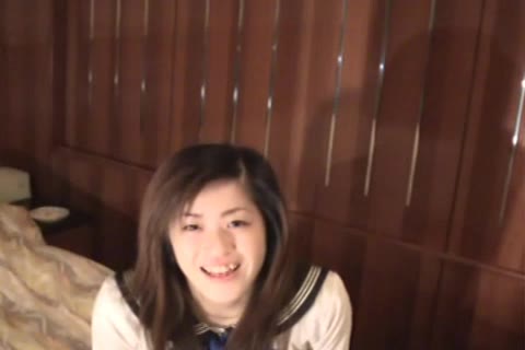         女子高生Reinaちゃん18才。個人撮影
    