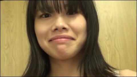         【無ナカ素人】中出４発＆口１、てか身体中のアザが気になる娘
    