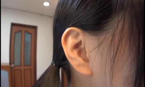         処女喪失。純真無垢な女の子が初体験でＡＶ撮影
    