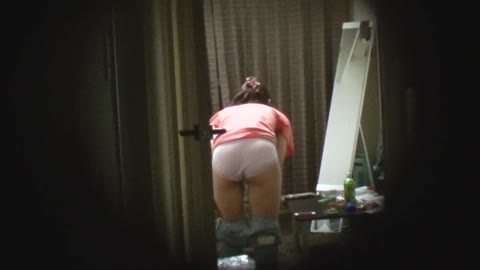         某有名大学女子寮に忍び込み、現役ＪＤの赤裸々私生活を覗き見
    