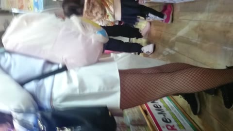         【目立ちすぎ】原宿系の網タイツ女子の純白
    