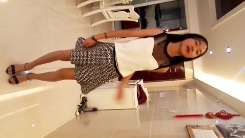         スレンダーなじぇ◯
    