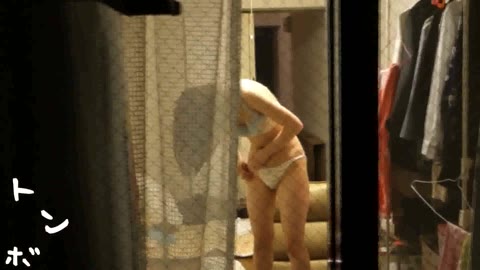         神級のスタイル。超絶美人の私生活を覗き見
    