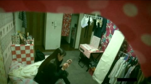         女子〇生をストーキングして不法侵入。昏睡・夜這いガチレイプする危険映像
    