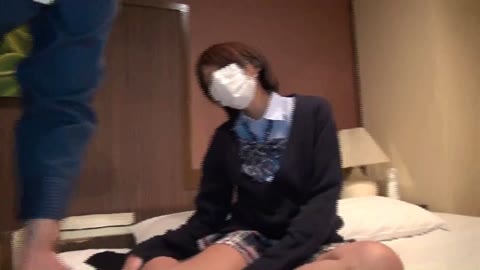         18才誕生日記念にオジサンと援○ＳＥＸする現役ＪＫ
    