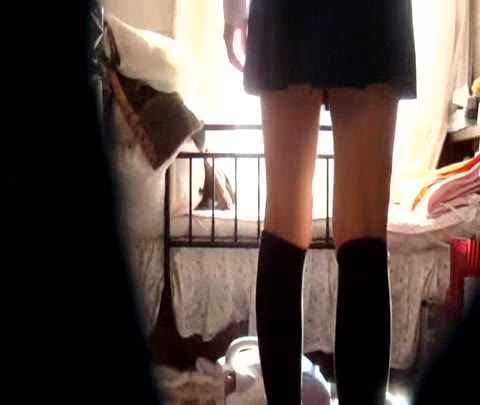         美味しく育ちました。実のＪＫ娘の部屋に隠しカメラを設置し投稿
    