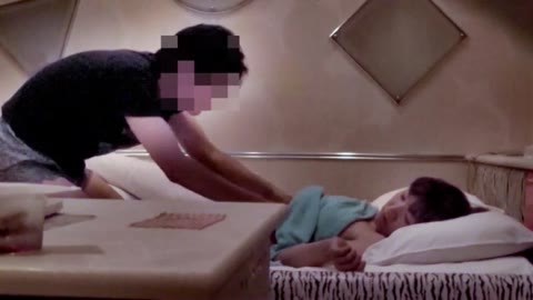         素人SEX盗撮。旦那が相手してくれない欲求不満な若妻さんと
    