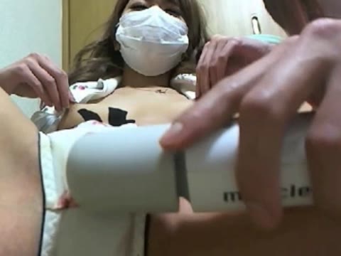         かわいい。甘～いフェロモンのHなヤリ友と公開SEX生中継
    