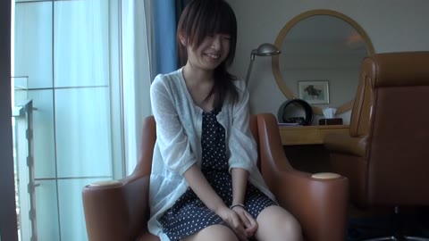         素人。ほんわか雰囲気の清楚娘。ホテルで脱いだら豹変!!エロすぎ
    